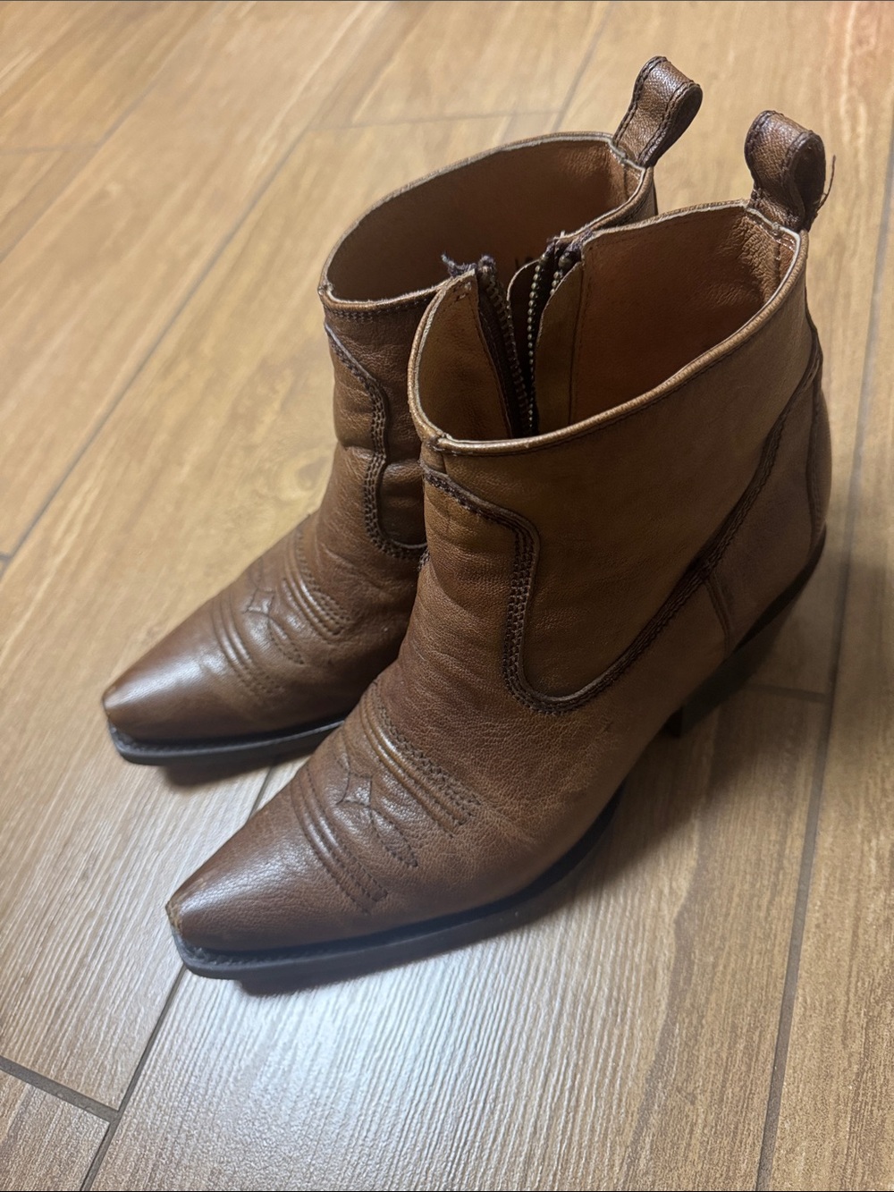 Western Women boots lucchese size 7
